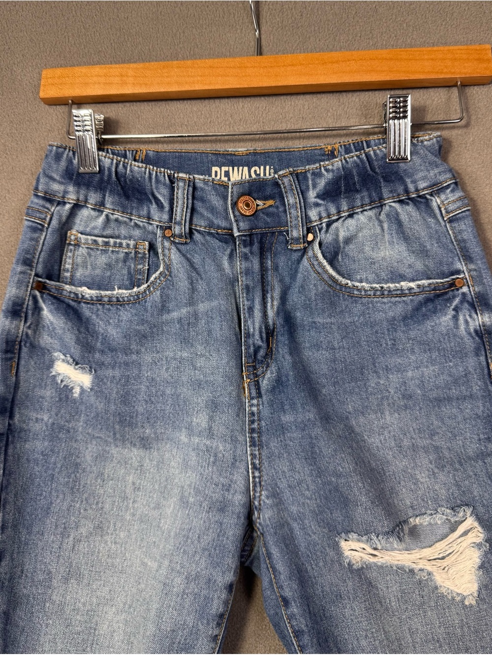 Rewash Distressed High-Rise Cropped Jeans - Medium Light Blue Wash, Size 1 / 25 - Picture 2 of 11